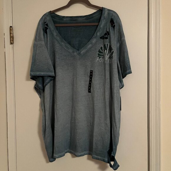 Torrid Size 4 Love Forever Relaxed Fit Signature Jersey V-Neck Destructed Tee - Picture 6 of 7